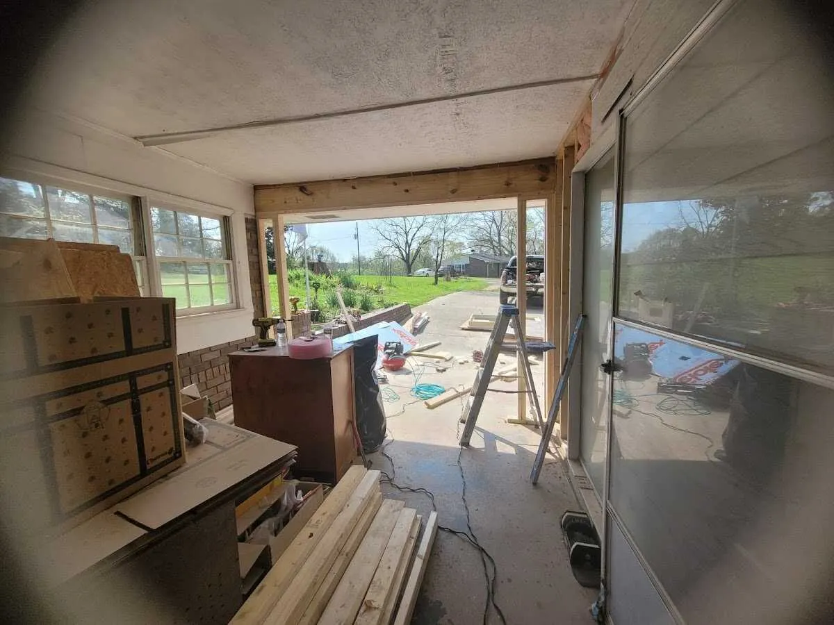 Air movers and dehumidifier for Drying & Dehumidification in Bel Air South